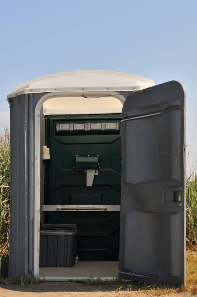 Best Luxury portable toilet rental  in Trenton, NJ